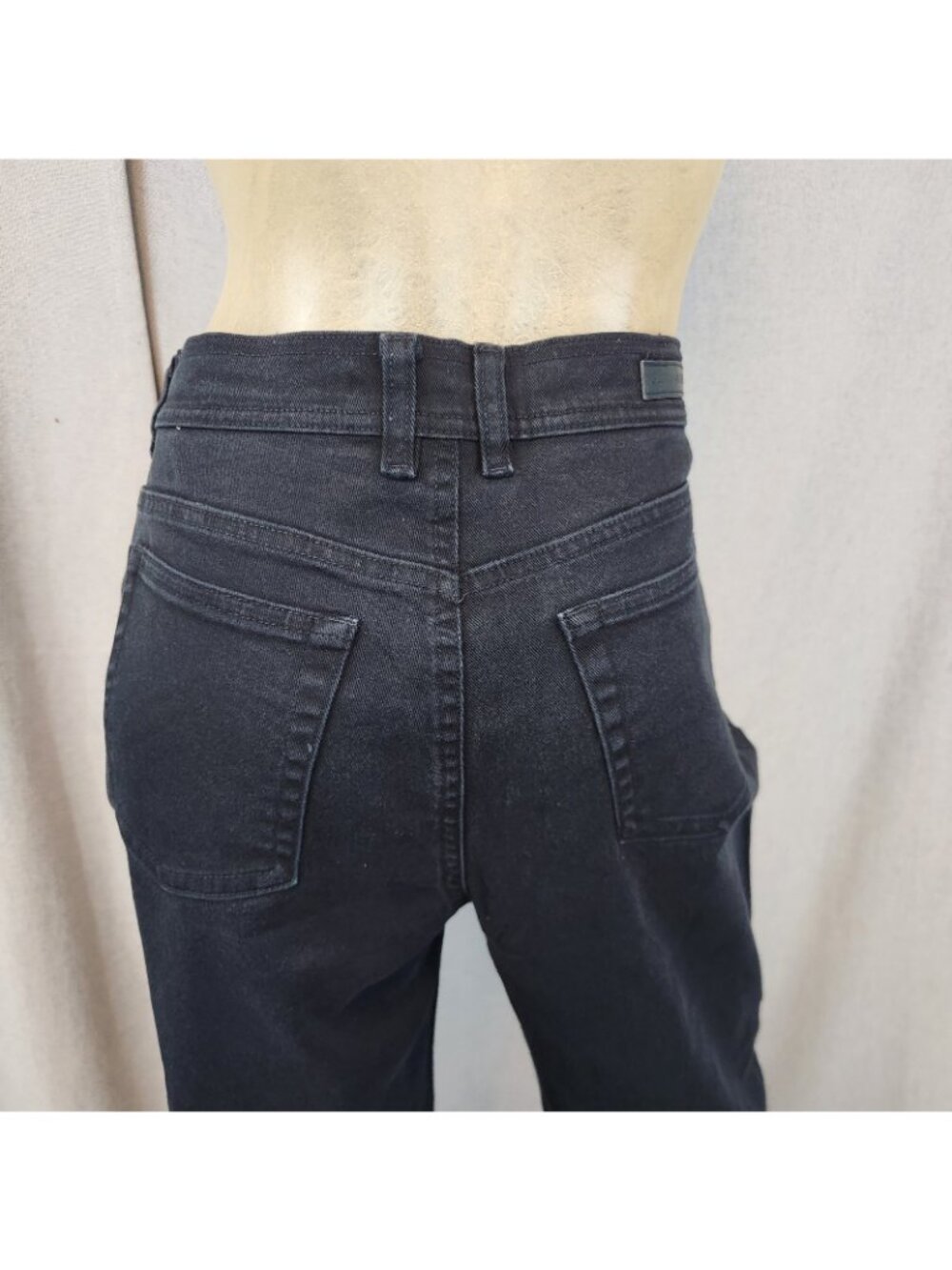 Gloria Vanderbilt Jeans Black Tapered High Rise Denim Blue Jeans Size 12 MEDIUM - Picture 6 of 8